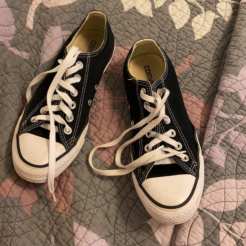 Black converse